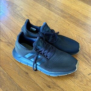 Adidas Black Sneakers with Modern Design and Breathable Material